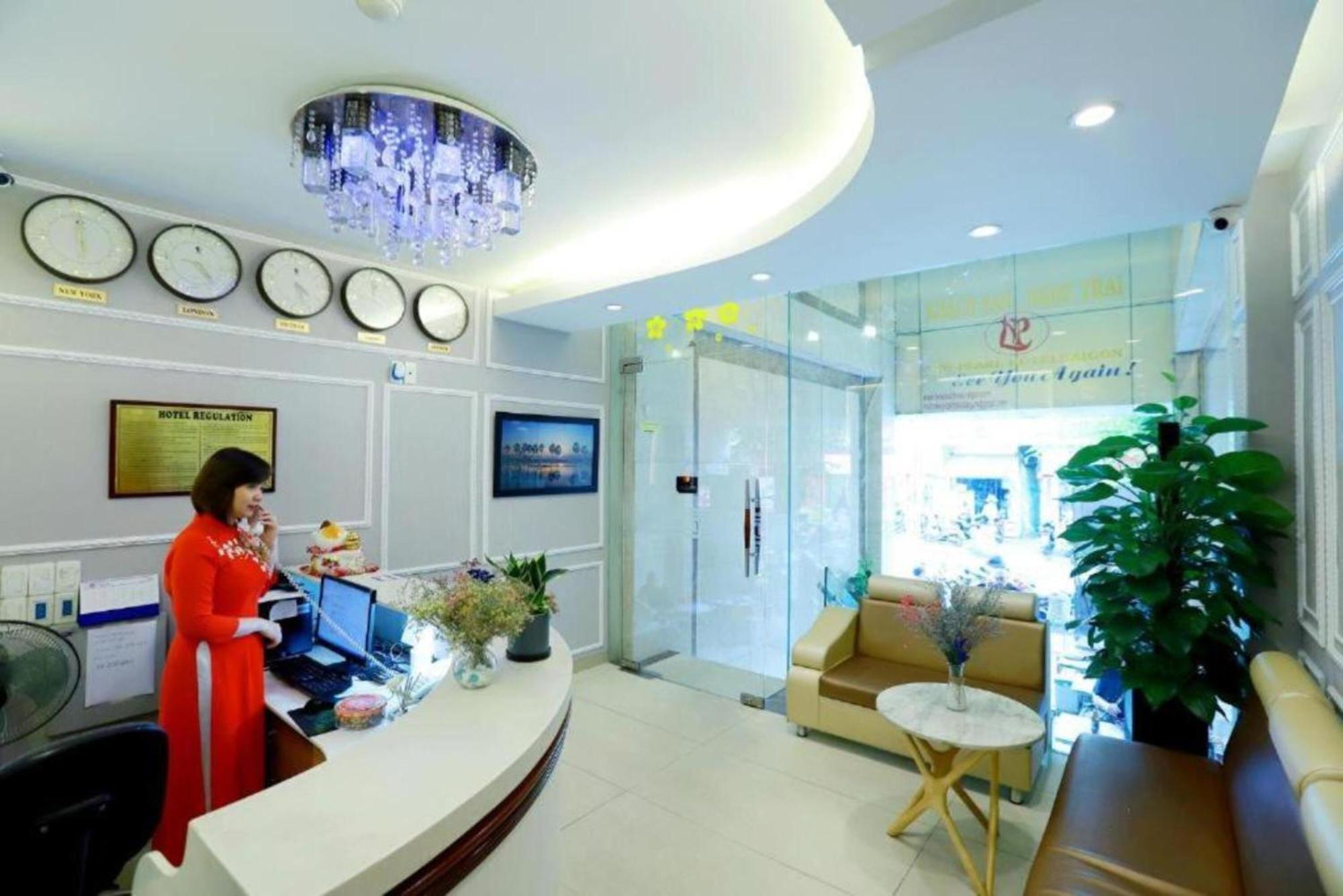 Lucky Star Hotel - Bui Vien Walking Street Ho Chi Minh-stad Buitenkant foto